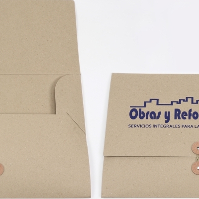 Carpeta de cartón reciclado personalizada